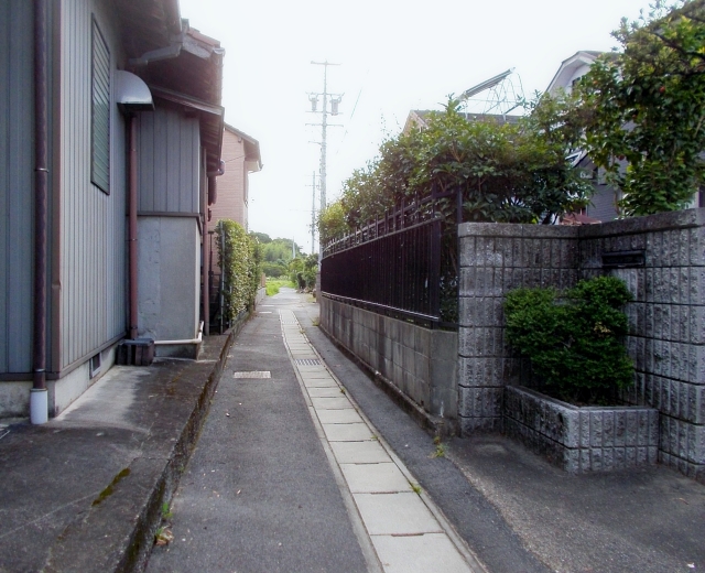 仙台市で「重機が入らない狭小地解体」を行う際の費用と注意点