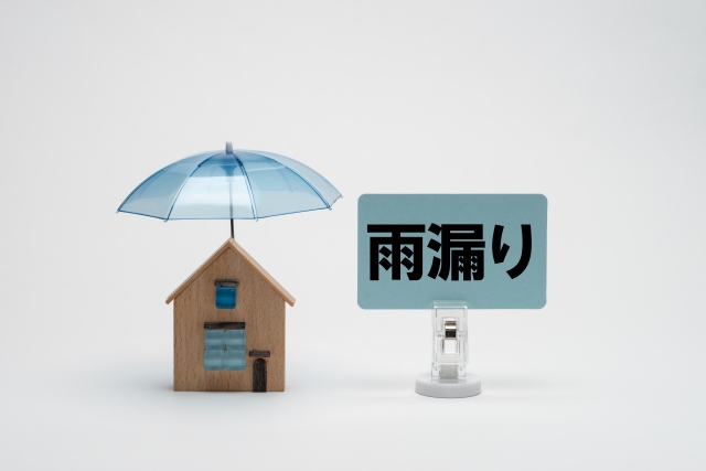 壁の中の雨漏りが内装を腐らせるメカニズム